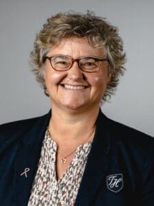 Dr Isabelle VAN SEUNINGEN, PhD HDR, DR CNRS, est directrice de l’institut ONCOLille et de l’UMR CANTHER